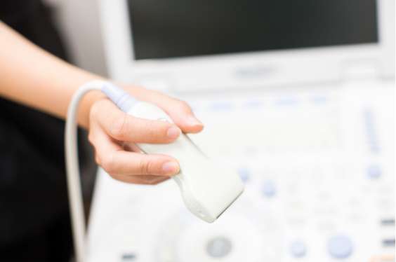 初診<span class="main-color">：</span>外来診療